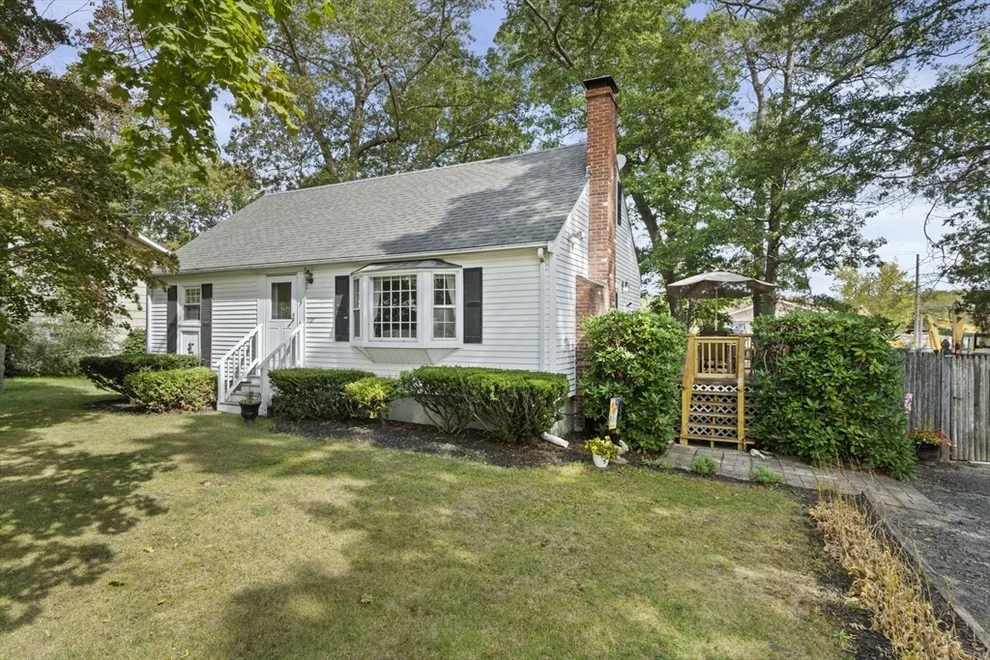 Unit for sale at 1121 Auburn Street, Whitman, MA 02382