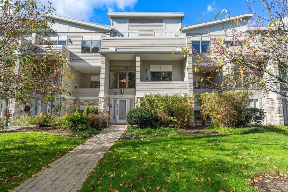 Unit for sale at 771 Heath St, Brookline, MA 02467