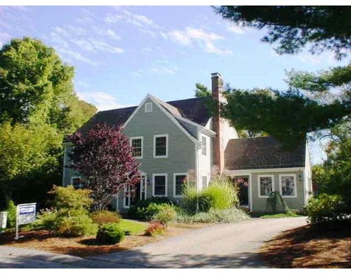 Unit for sale at 10 Stanley Road, Norwell, MA 02061
