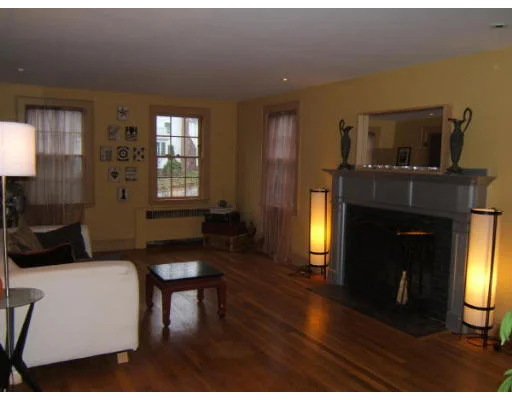 Unit for sale at 10 Artwill St, Milton, MA 02186