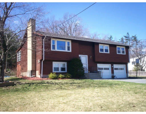 Unit for sale at 90 Francis Avenue, Shrewsbury, MA 01545