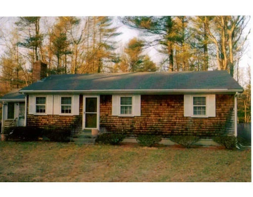 Unit for sale at 64 Chestnut St, Middleboro, MA 02346