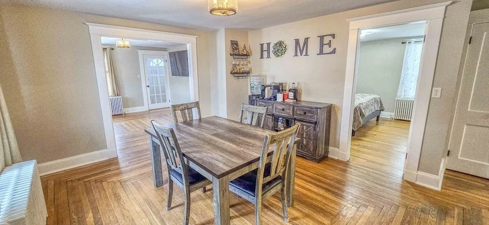 Unit for sale at 174 Slocum Rd, Dartmouth, MA 02747