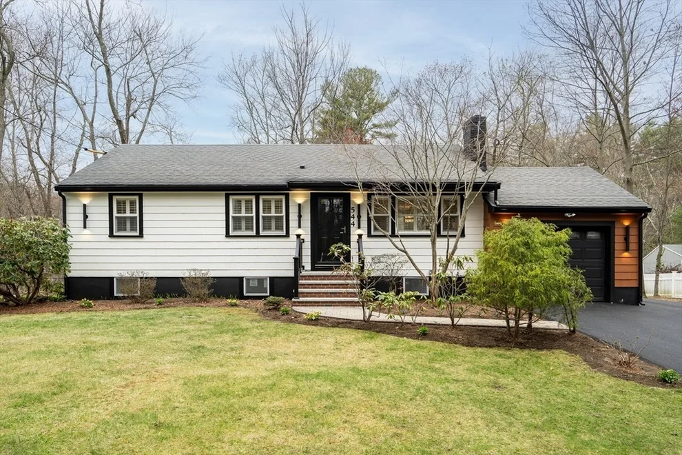 Unit for sale at 544 Pearl Street, Reading, MA 01867