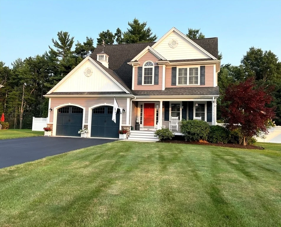 Unit for sale at 44 Teaberry Ln, Attleboro, MA 02703