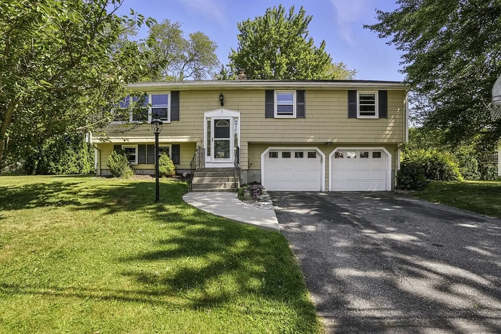 Unit for sale at 7 Hancock Street, Milford, MA 01757