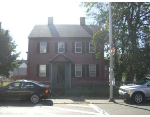 Unit for sale at 394 Summer St, Lynn, MA 01905