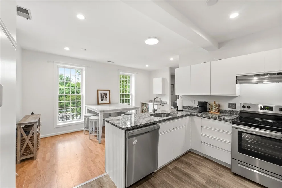 Unit for sale at 104 Hartford Ave E, Uxbridge, MA 01569