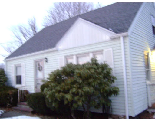 Unit for sale at 8 Pleasant Pl, Norwood, MA 02062