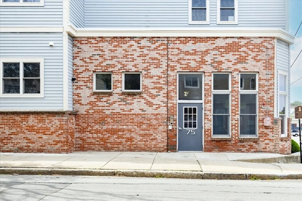 Unit for sale at 75 Walnut Street, Peabody, MA 01960