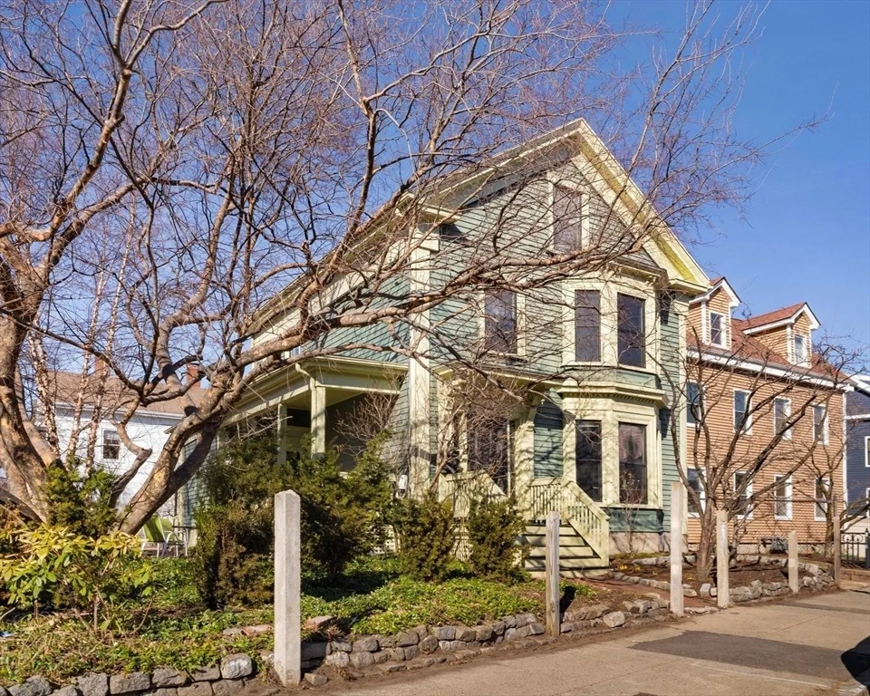 Unit for sale at 153 River Street, Cambridge, MA 02139