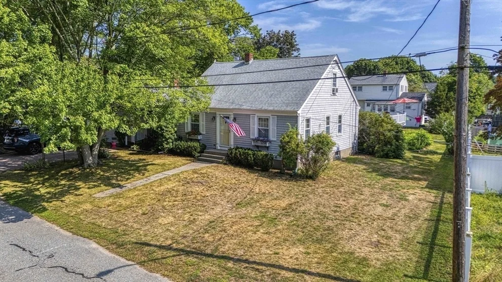 Unit for sale at 132 Jackson Ave, Somerset, MA 02725