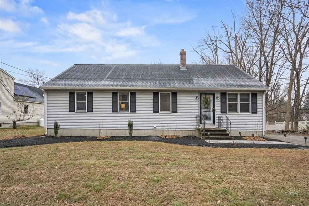 Unit for sale at 31 Union Street, Barre, MA 01005