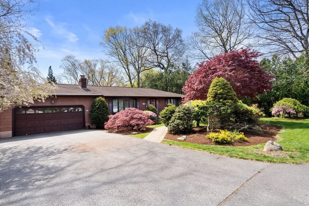 Unit for sale at 49 Lake St, Shrewsbury, MA 01545