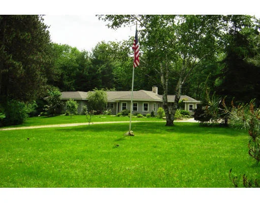 Unit for sale at 566 School Street, Carlisle, MA 01741