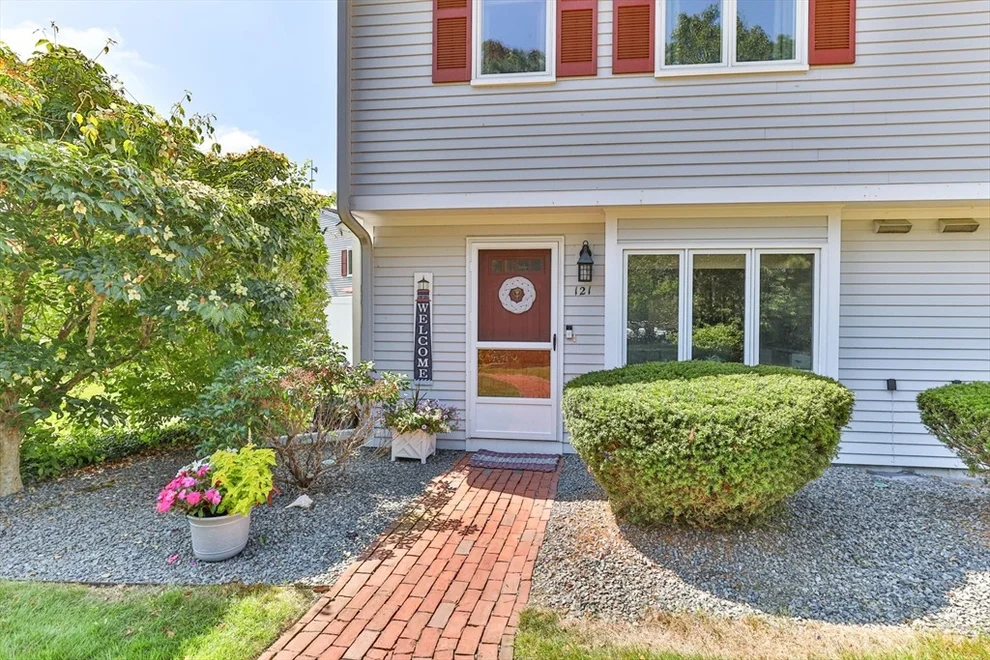 Unit for sale at 174 Lowell Rd, Mashpee, MA 02649