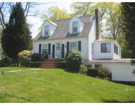 Unit for sale at 10 Highland Ter, Randolph, MA 02368