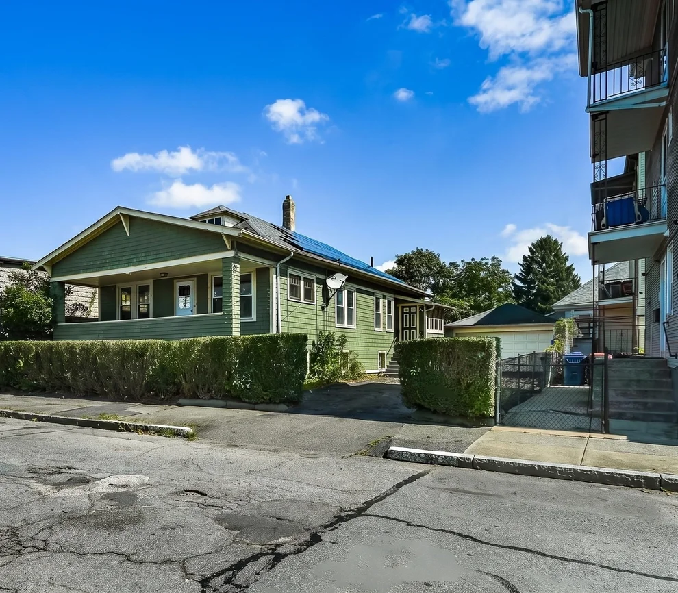 Unit for sale at 228 Brook St, New Bedford, MA 02746