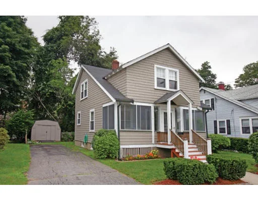 Unit for sale at 5 Josselyn Place, Newton, MA 02461