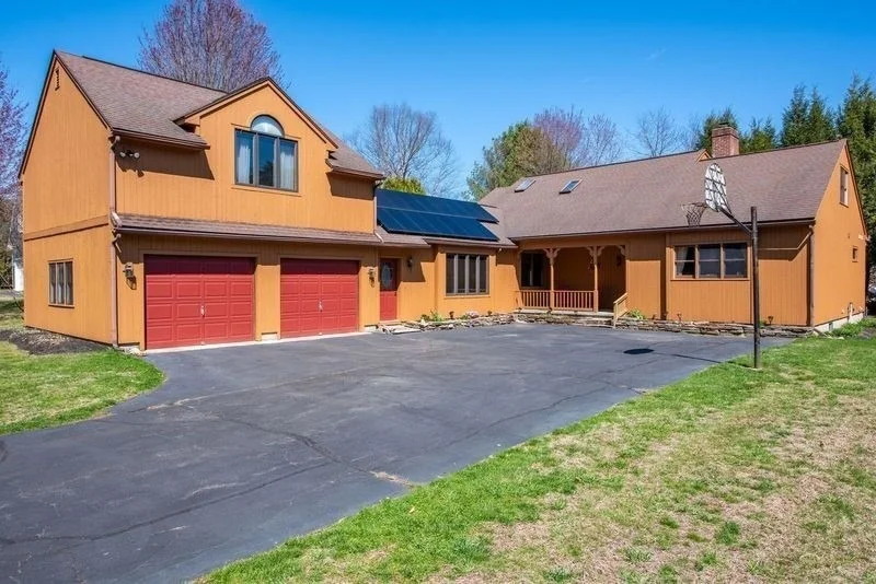 Unit for sale at 17 Sacco Dr, Amherst, MA 01002