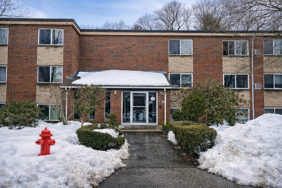 Unit for sale at 11 Weld St, Framingham, MA 01702