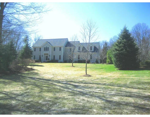 Unit for sale at 7 Olde Connecticut Path, Westborough, MA 01581