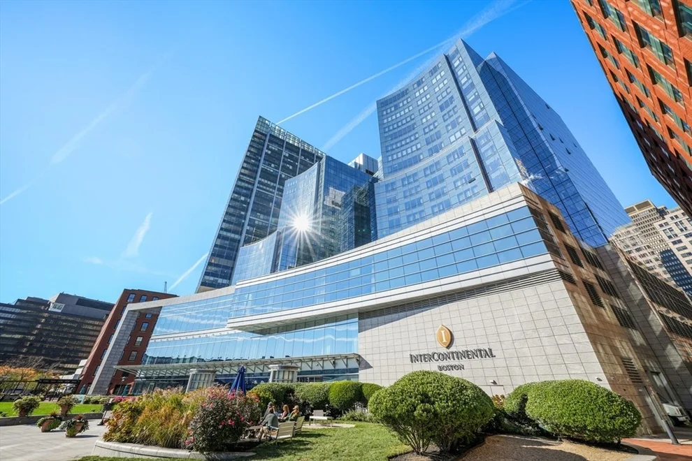 Unit for sale at 500 Atlantic Ave, Boston, MA 02210