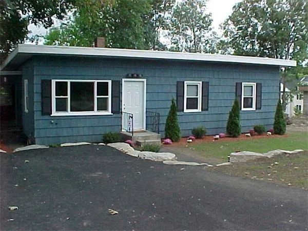 Unit for sale at 28 Shannon St, Worcester, MA 01604