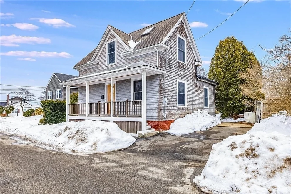 Unit for sale at 4 Fairview Road, Salem, MA 01970