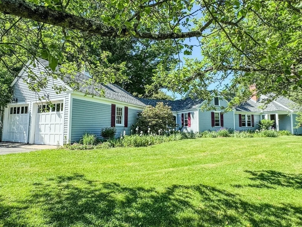 Unit for sale at 36 Green River Road, Greenfield, MA 01301