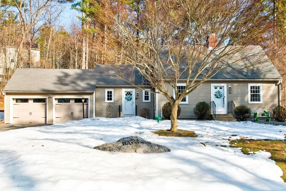 Unit for sale at 83 Richardson Dr, Fitchburg, MA 01420