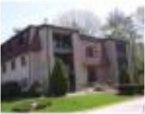 Unit for sale at 7 Greenbriar Drive, North Reading, MA 01864