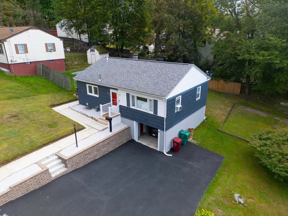 Unit for sale at 346 Christian St, Lowell, MA 01850