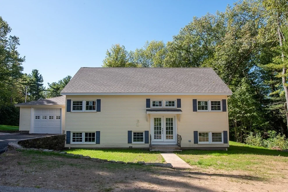 Unit for sale at 84 Kendall Rd, Holden, MA 01522