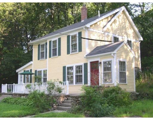 Unit for sale at 11 Grant Place, Lexington, MA 02420