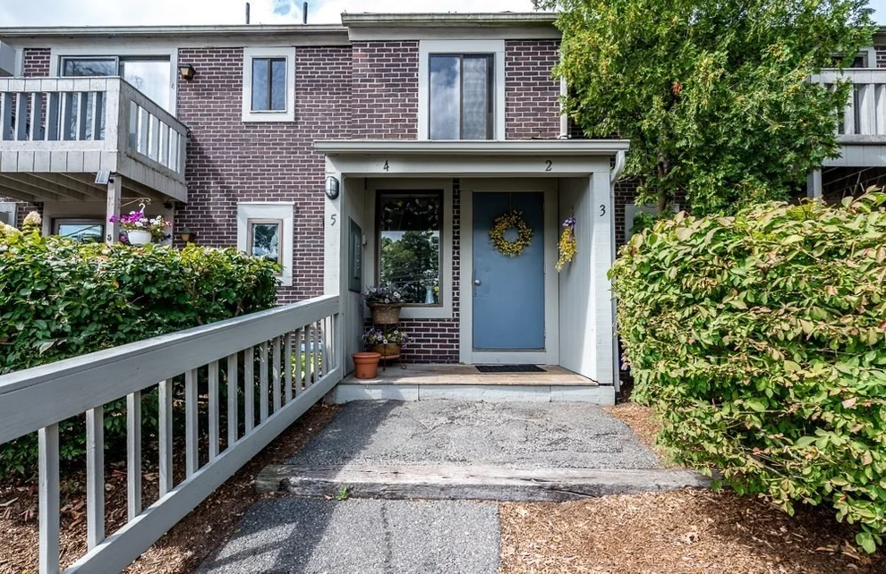 Unit for sale at 825 W Main St, Barnstable, MA 02601
