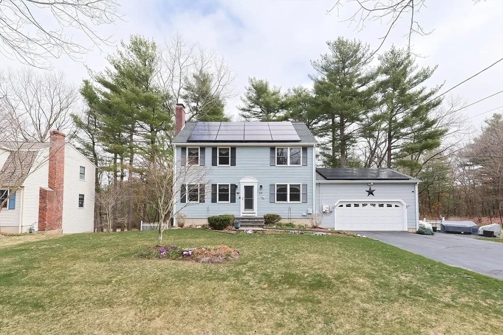 Unit for sale at 29 Short St, Franklin, MA 02038