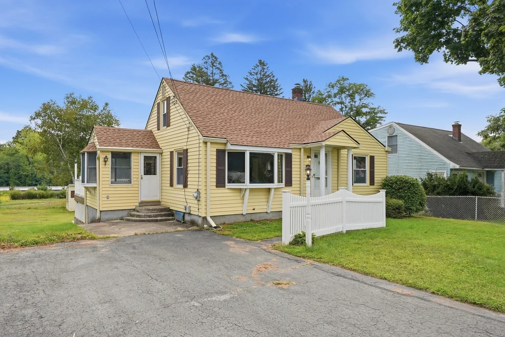 Unit for sale at 73 Edmund St, East Longmeadow, MA 01028