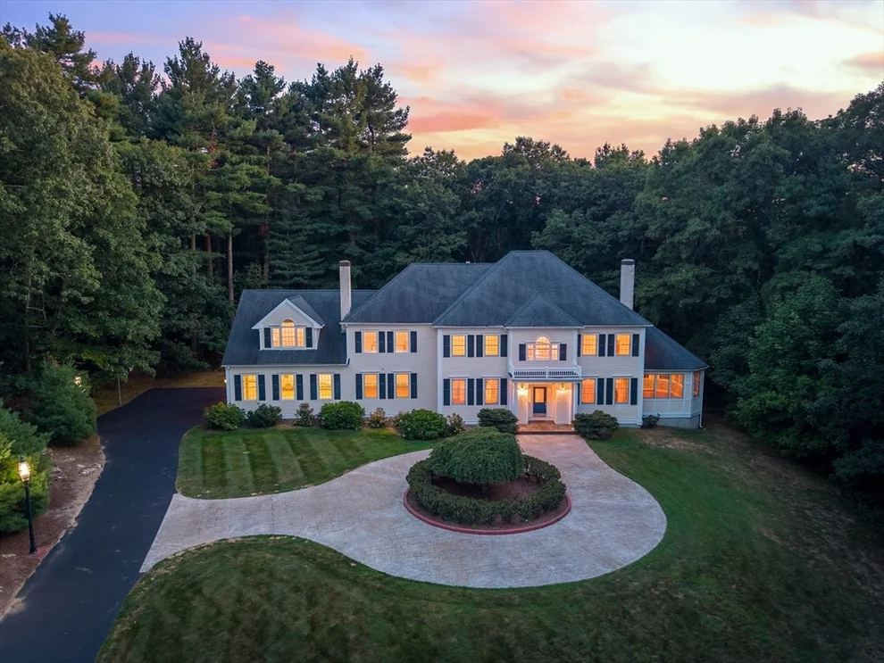 Unit for sale at 68 Elm St, Canton, MA 02021