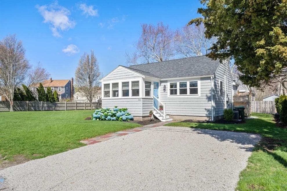 Unit for sale at 104 Hartford Rd, Marshfield, MA 02050