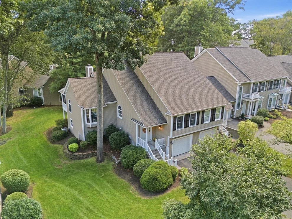 Unit for sale at 10 Windpath W, West Springfield, MA 01089