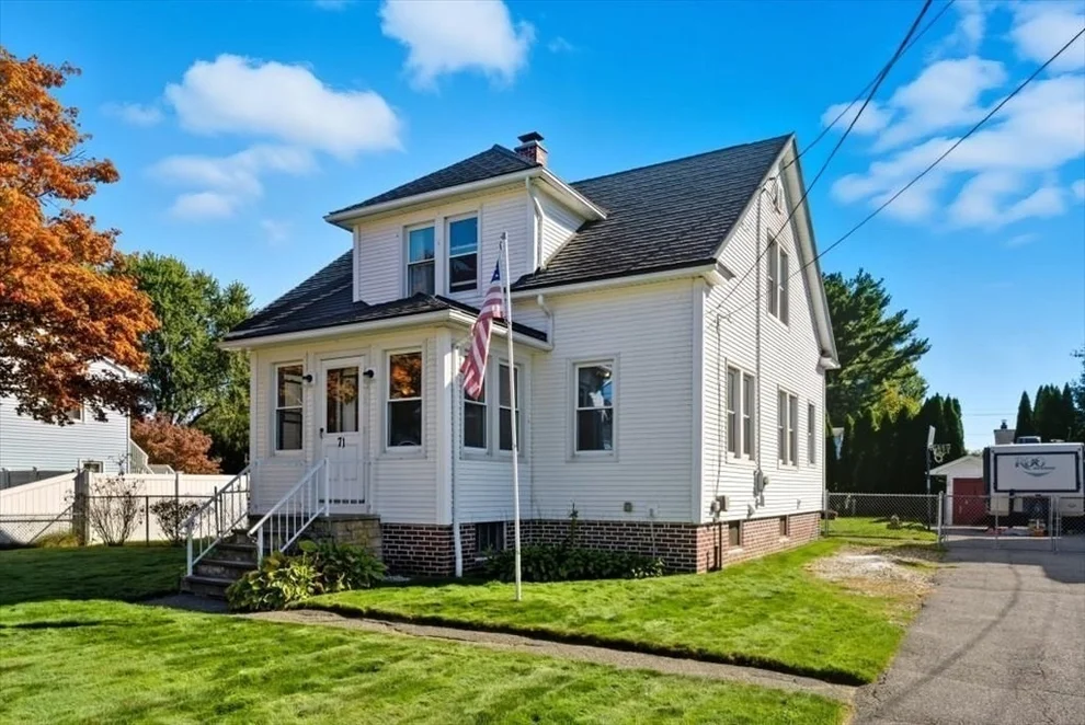 Unit for sale at 71 Florence St, Chicopee, MA 01013