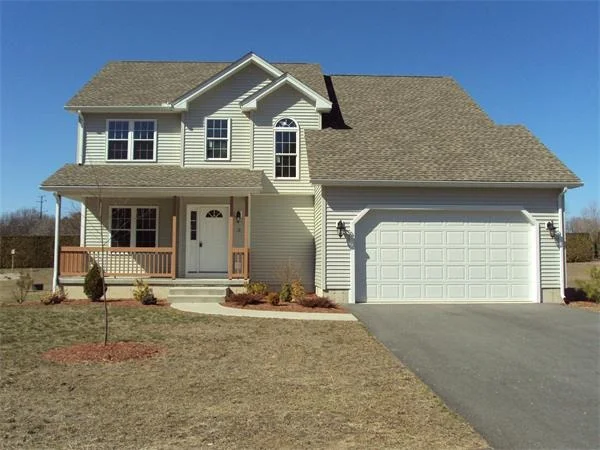 Unit for sale at 13 Willow Cir, Easthampton, MA 01027