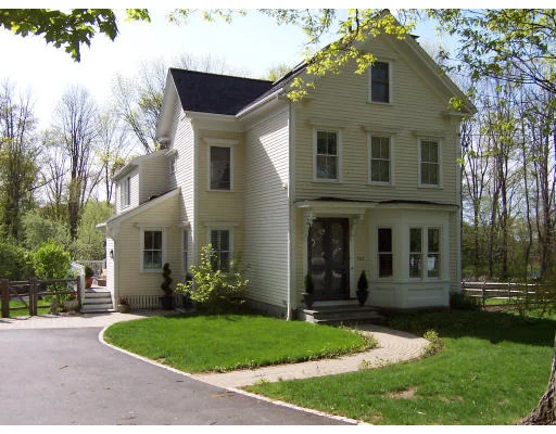 Unit for sale at 201 Glen St, Natick, MA 01760