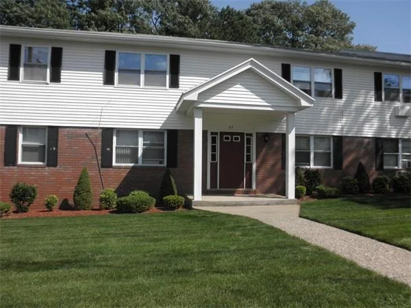 63 Colonial Circle