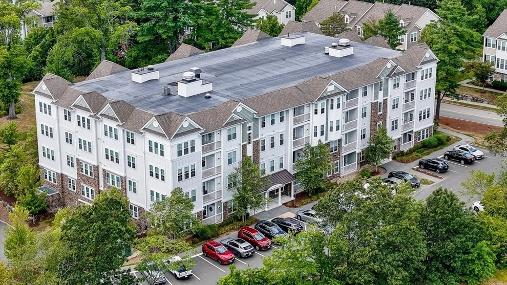 Unit for sale at 62 Abigail Way, Reading, MA 01867