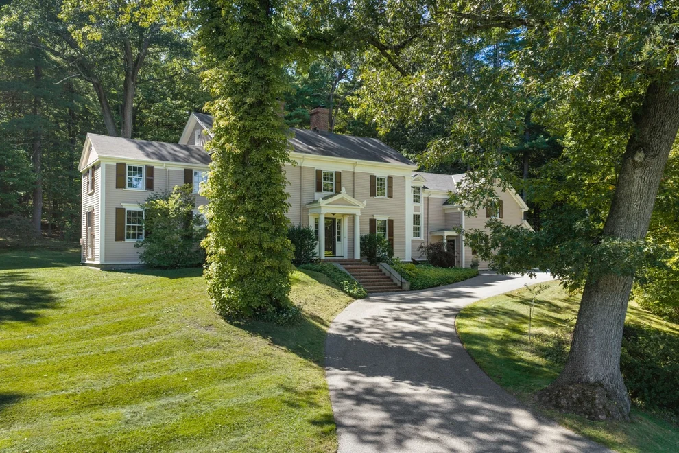 Unit for sale at 1632 Canton Ave, Milton, MA 02186