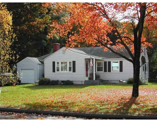Unit for sale at 207 Oak Hollow Road, Springfield, MA 01128