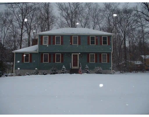 Unit for sale at 72 Kerry Ln, Northbridge, MA 01588