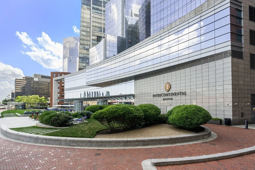 Unit for sale at 500 Atlantic Ave, Boston, MA 02210